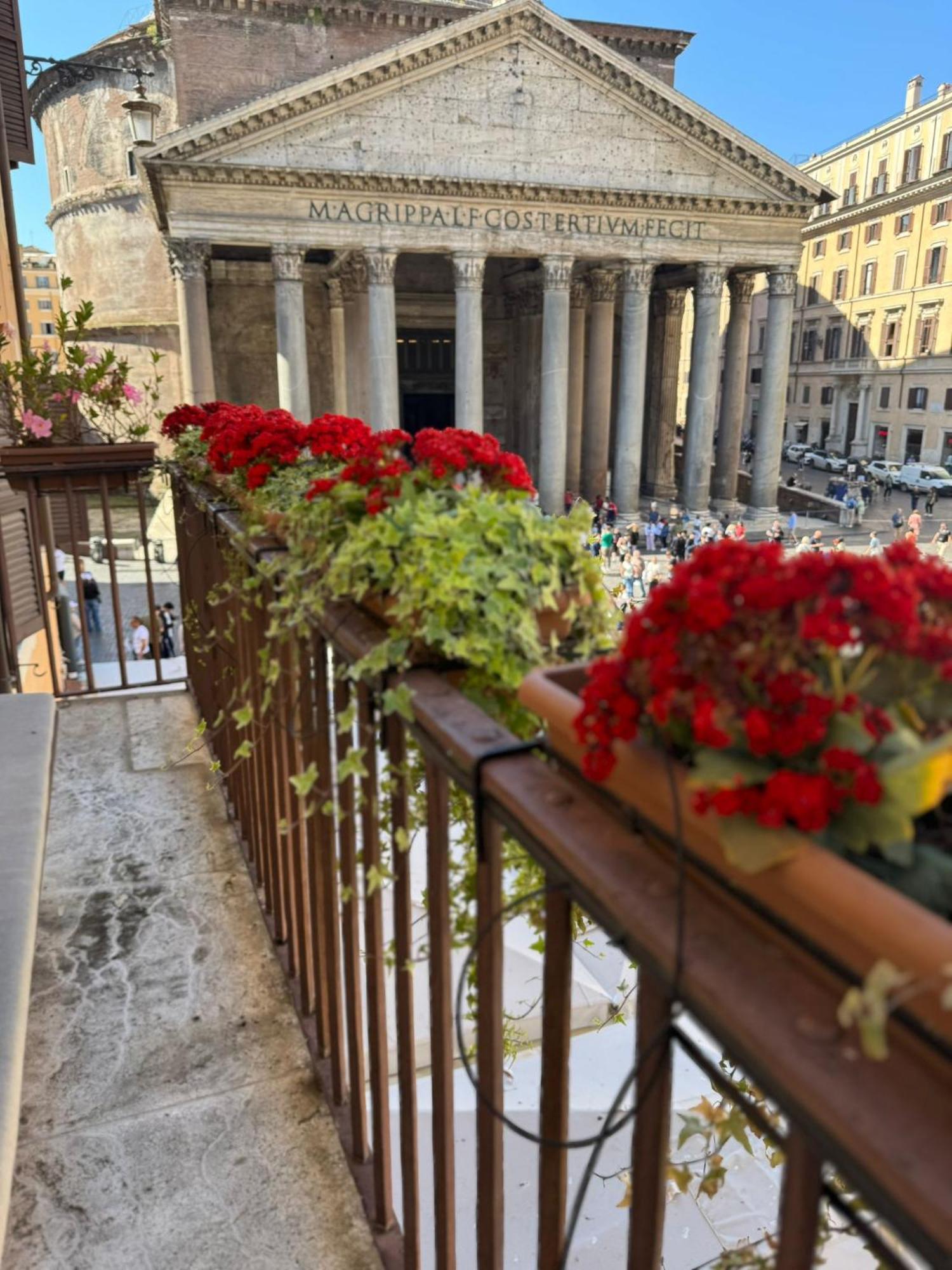 Pantheon Balcony Morgana Suite Roma Exterior foto